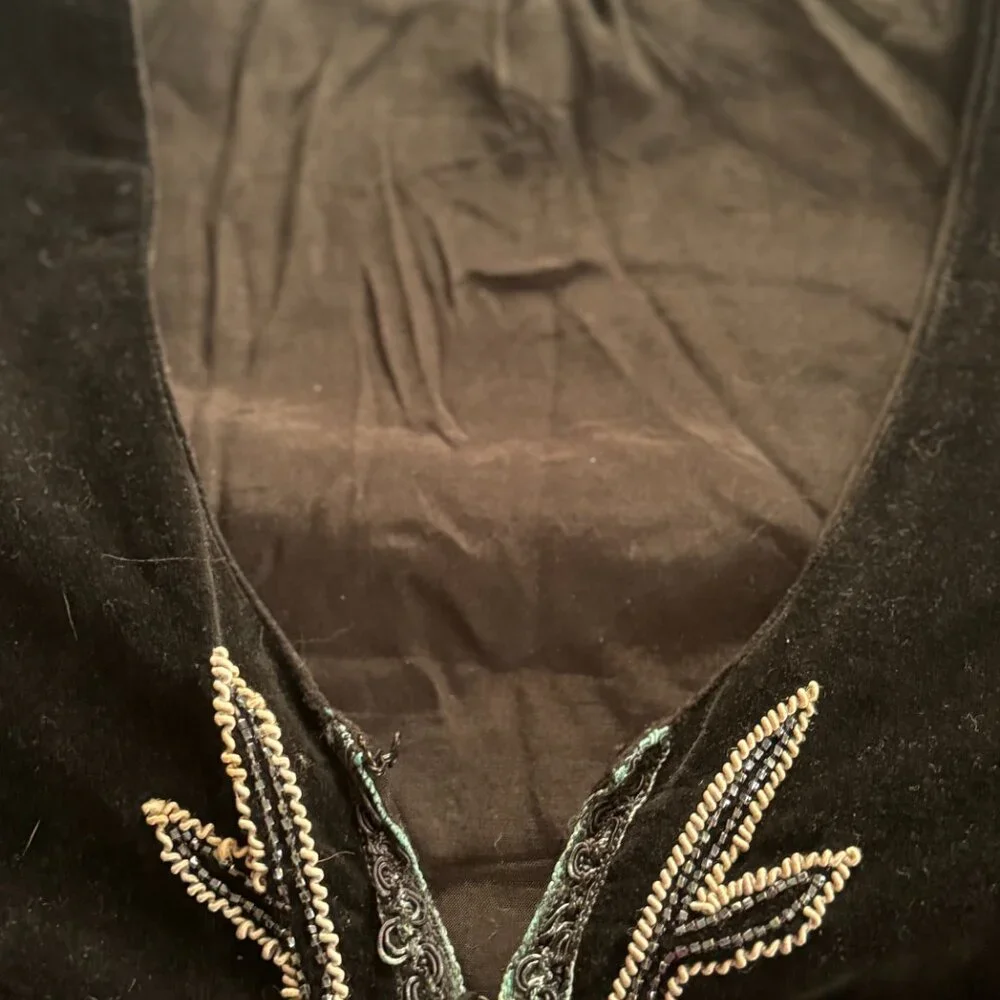 Vintage Bohemian Black Cropped  Velvet Embroidered Beaded Jacket Size S - Picture 6 of 11